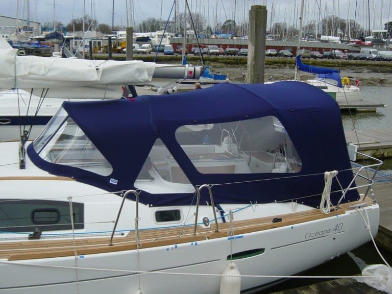 Beneteau Oceanis 40 cockpit enclosure 024