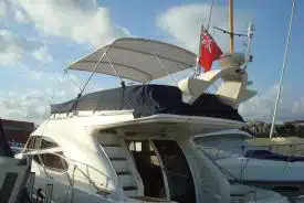 Sealine 425 Flybridge Bimini