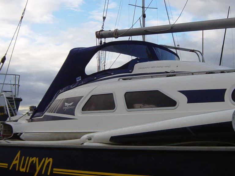 Dragonfly 920 Sprayhood recover, Auryn