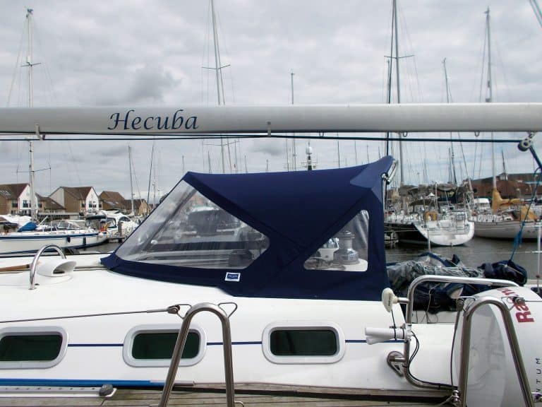 Beneteau First 47.7 Sprayhood recover