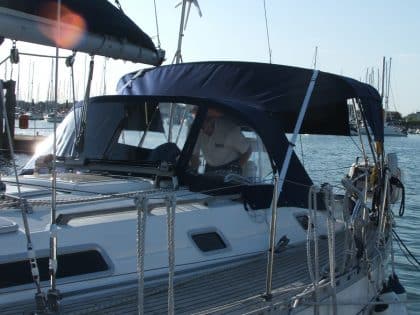 Dufour 38 Classic Sprayhood