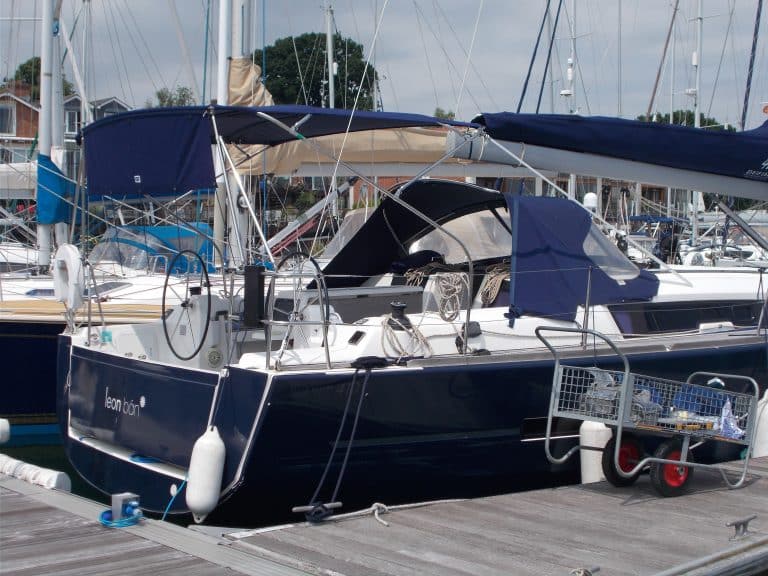 Dufour 410 Bimini, LEON BON