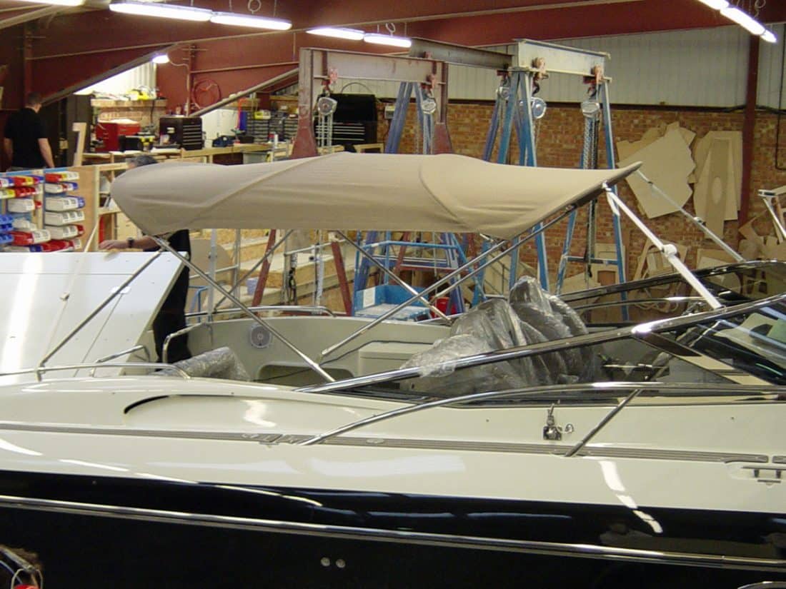 Hunton XRS43 Bimini