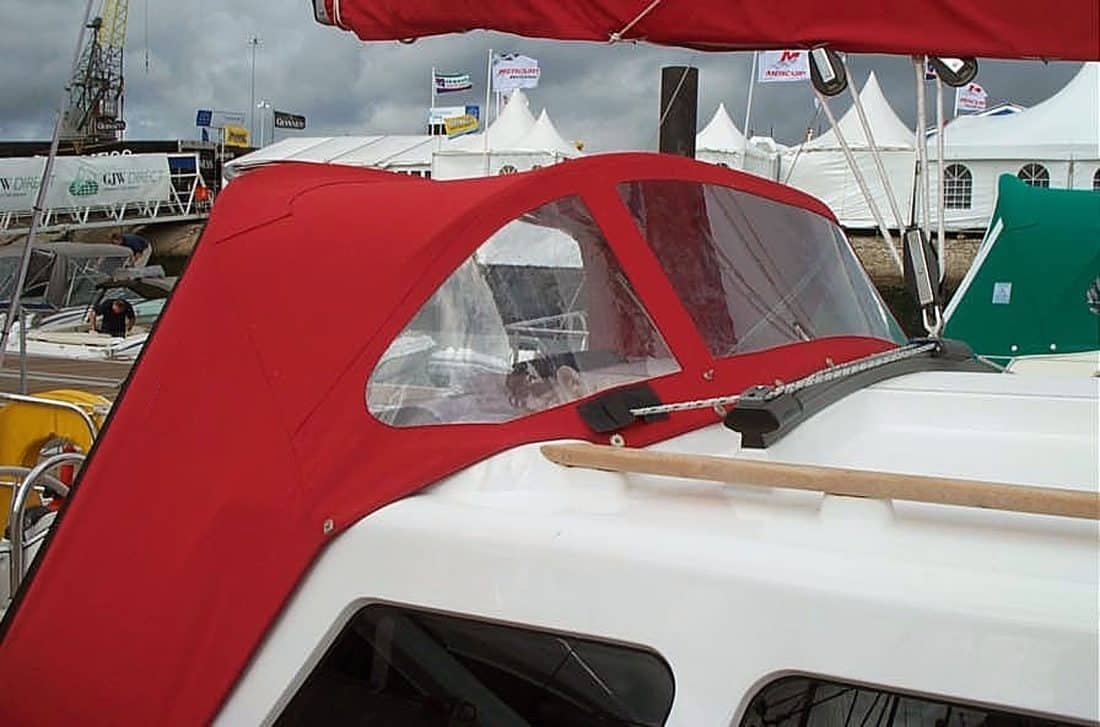 Vancouver 34 Pilot Sprayhood