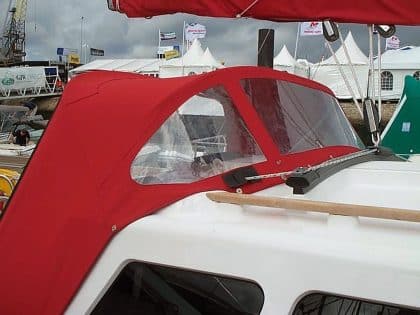 Vancouver 34 Pilot Sprayhood