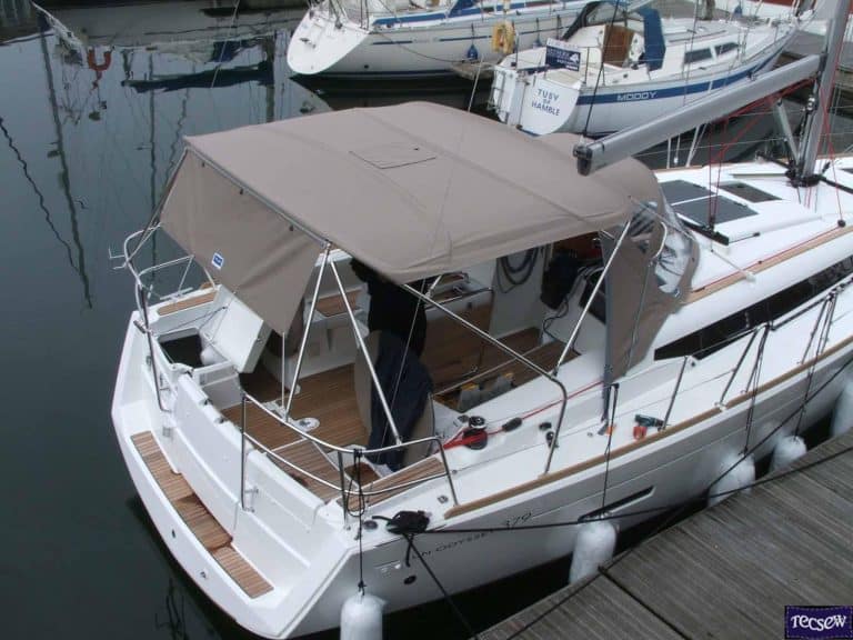 Jeanneau Sun Odyssey 379 Bimini