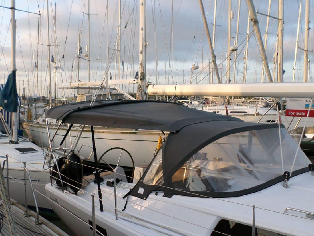 Hanse 385 short helm Bimini and Sprayhood connection panel