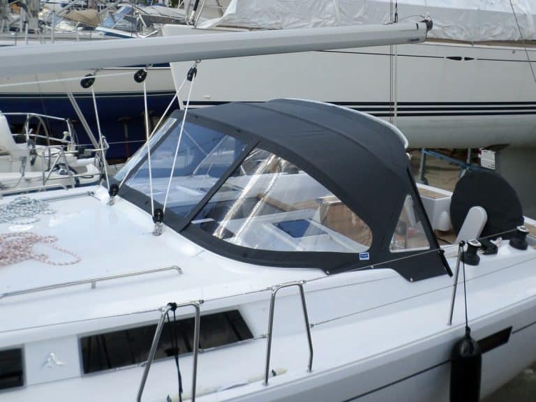 Hanse 415 3 bar Sprayhood