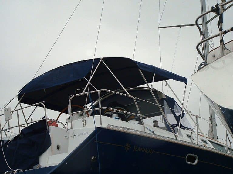 Jeanneau Sun Odyssey 43ds Bimini