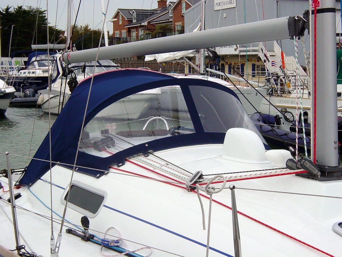 Beneteau First 27.7 Sprayhood