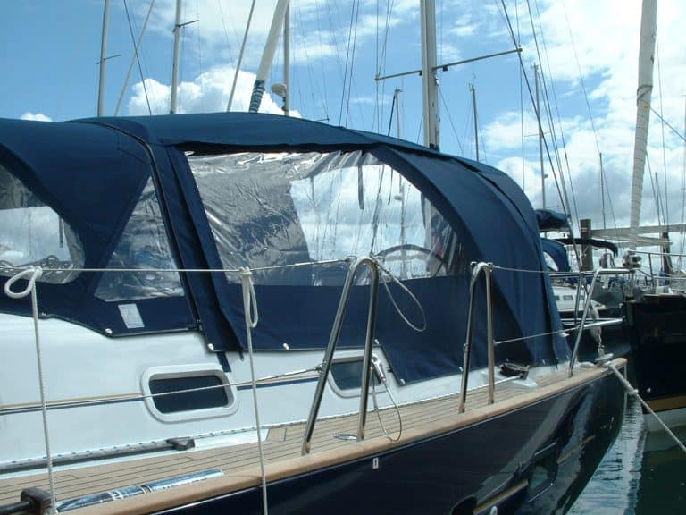 Beneteau Oceanis 523 Cockpit Enclosure