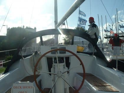 Jeanneau Sun Odyssey 32i Sprayhood