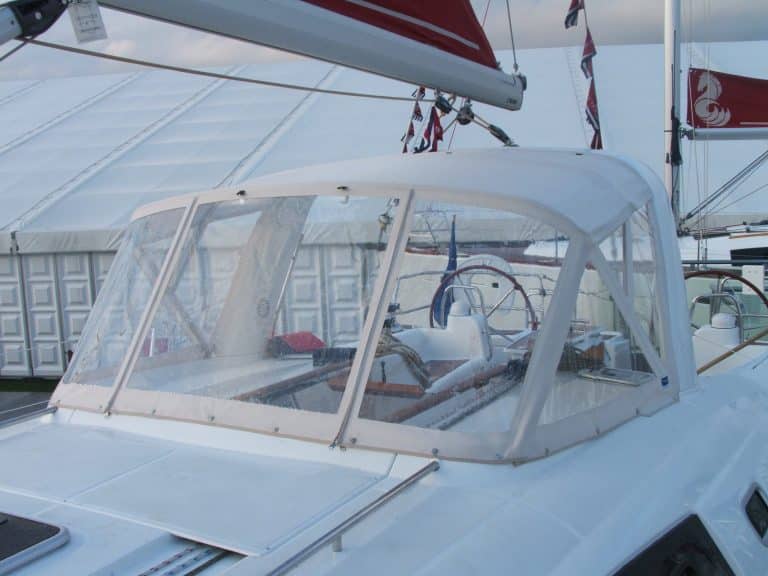 Beneteau Oceanis 50, 2009 model, Sprayhood