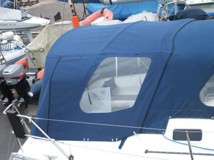 Dufour 32 Cpit Enc (4)