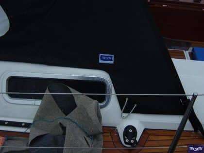 Dufour 455 sprayhood