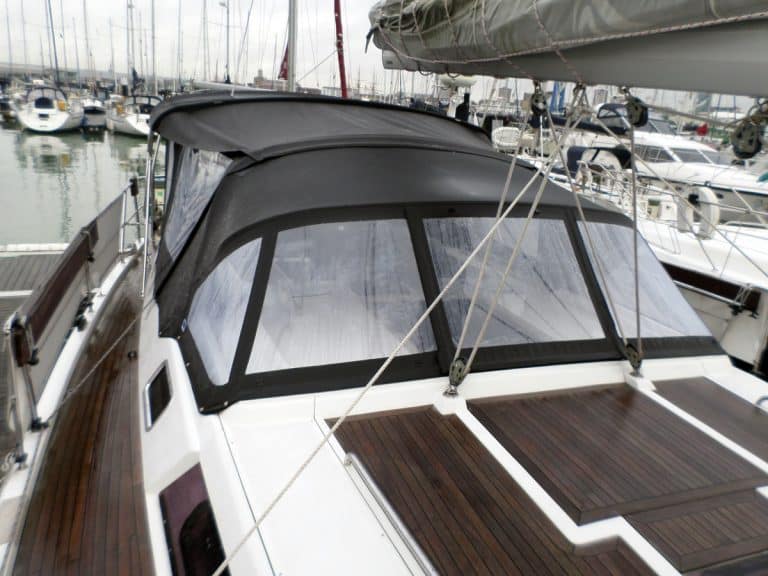 Hanse 470e Sprayhood