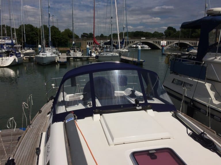 Dufour 365 Sprayhood