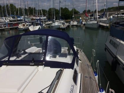 Dufour 365 Sprayhood