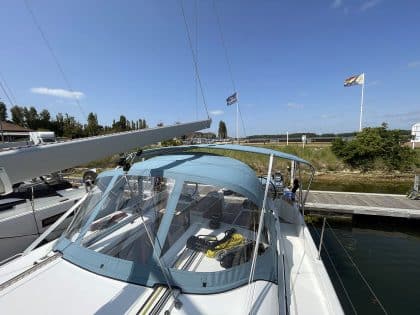 Jeanneau Sun Odyssey 440 Sprayhood