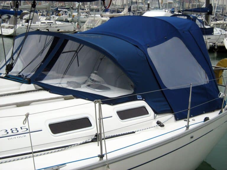 Dufour 382 Sprayhood