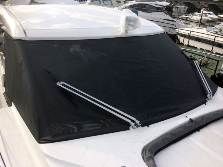 Bavaria R40 Coupe Windscreen Cover