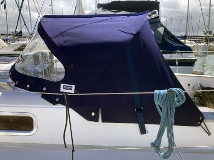 Mystery 35 Sprayhood ref 0148