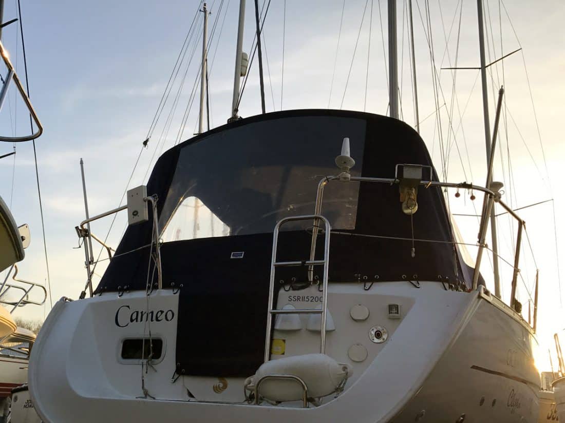 Beneteau Oceanis 323 Cockpit Enclosure fitted to factory fit Sprayhood type 1