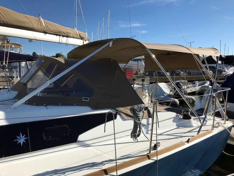 Jeanneau Sun Odyssey 319 Bimini