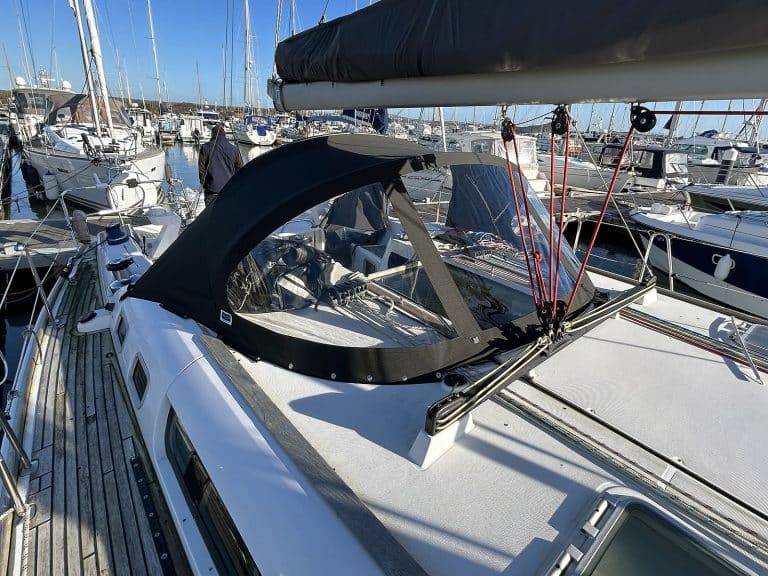 Jeanneau Sun Odyssey 49 Sprayhood