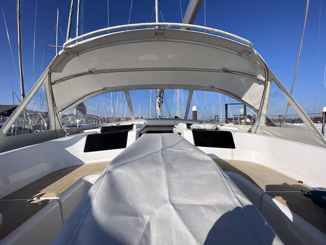 Hanse 458 Sprayhood