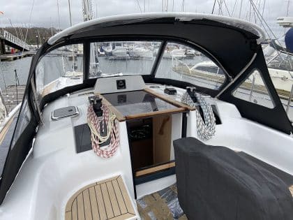 Hanse 315 Sprayhood