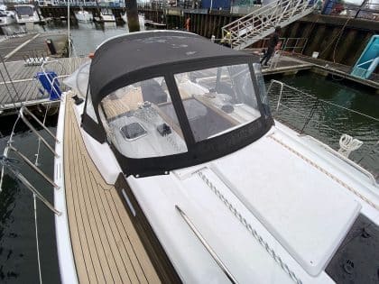 Hanse 315 Sprayhood