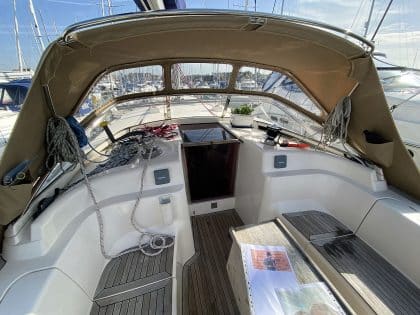 Moody 45 Classic Sprayhood recover ref 1637