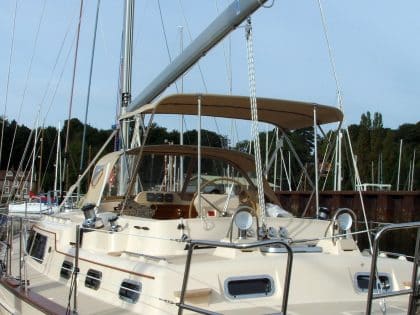 Island Packet 465/485 Bimini