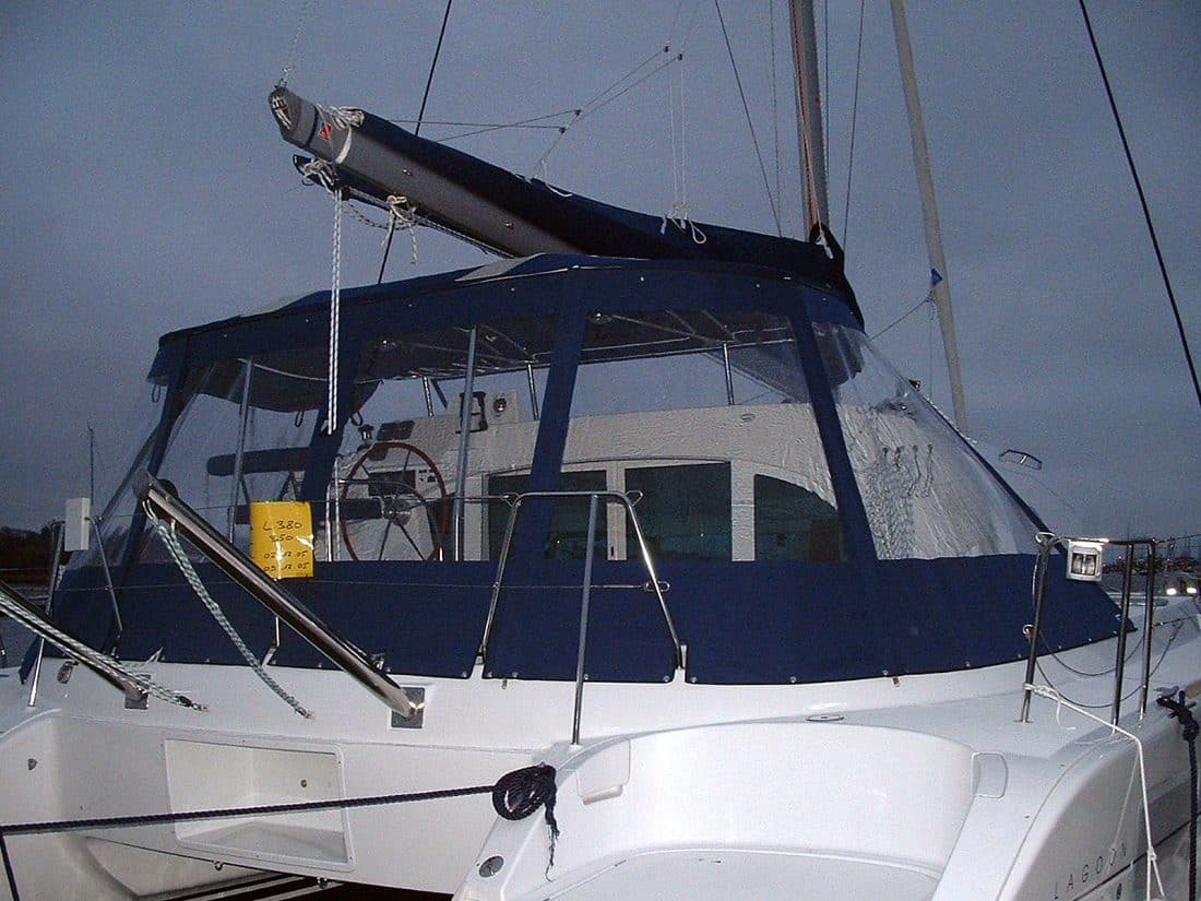 Lagoon 380, Bimini Conversion, Design 1