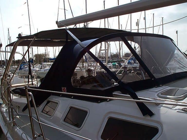 Legend 386 Sprayhood