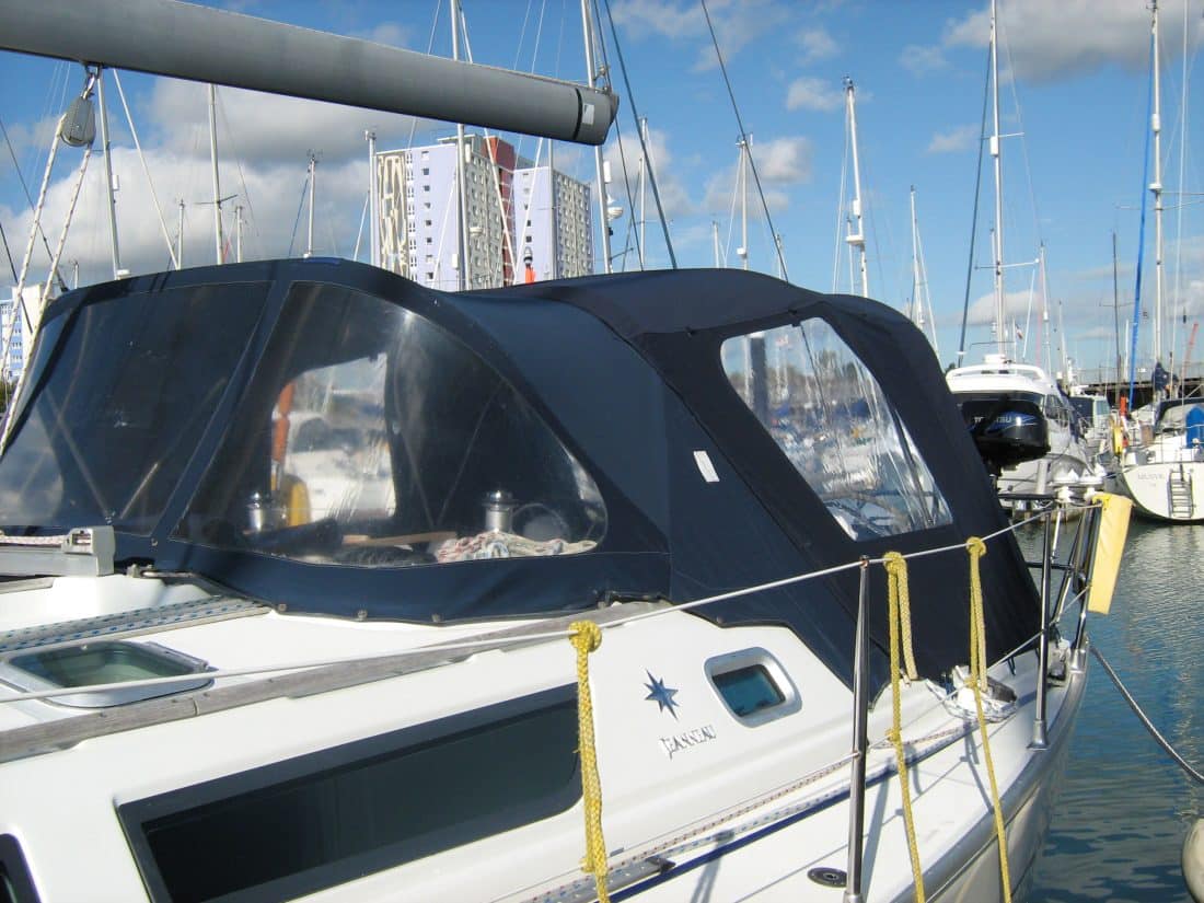 Jeanneau Sun Odyssey 40, Cockpit Enclosure