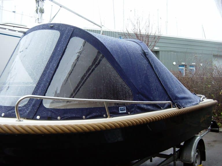 Rhea 450 Sprayhood Tonneau