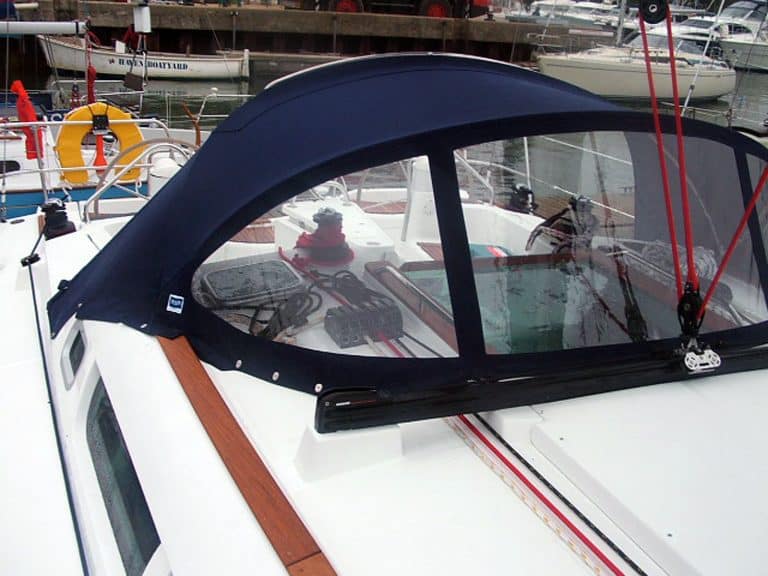 Jeanneau Sun Odyssey 42i Sprayhood