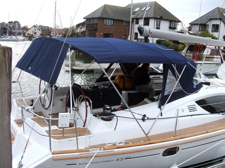 Jeanneau Sun Odyssey 45ds Bimini