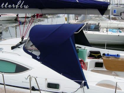 Jeanneau Sun Odyssey 49ds, 3 bar Sprayhood