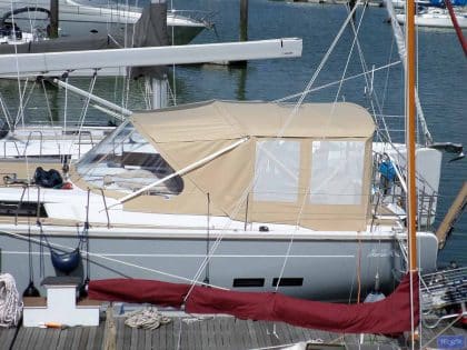 Hanse 575 Bimini Conversion to narrow standard Bimini, Interchangeable mesh panels