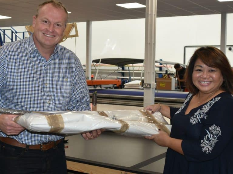 Oarsome Chance auction Tecsew Easy Rig Awning winner