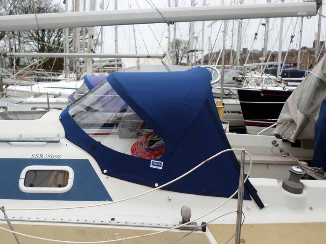 Dehler 34 Sprayhood