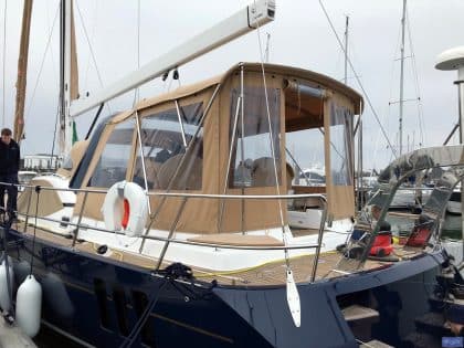 discovery 54 bimini conversion fitted to tecsew bimini 1