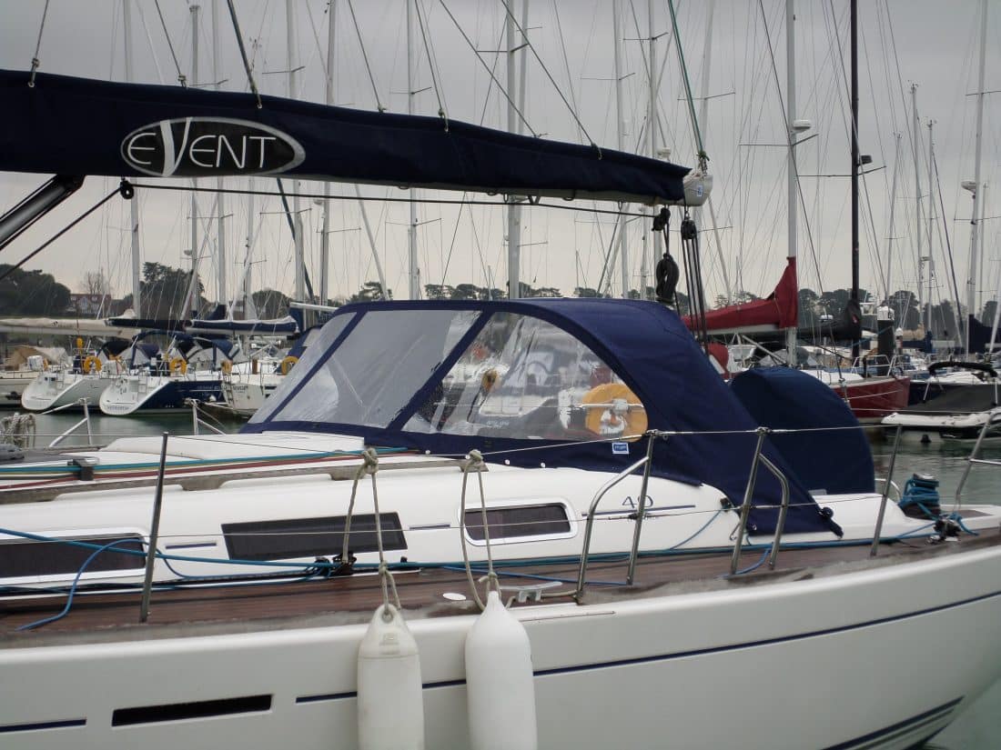 Dufour 40 Sprayhood MK 2