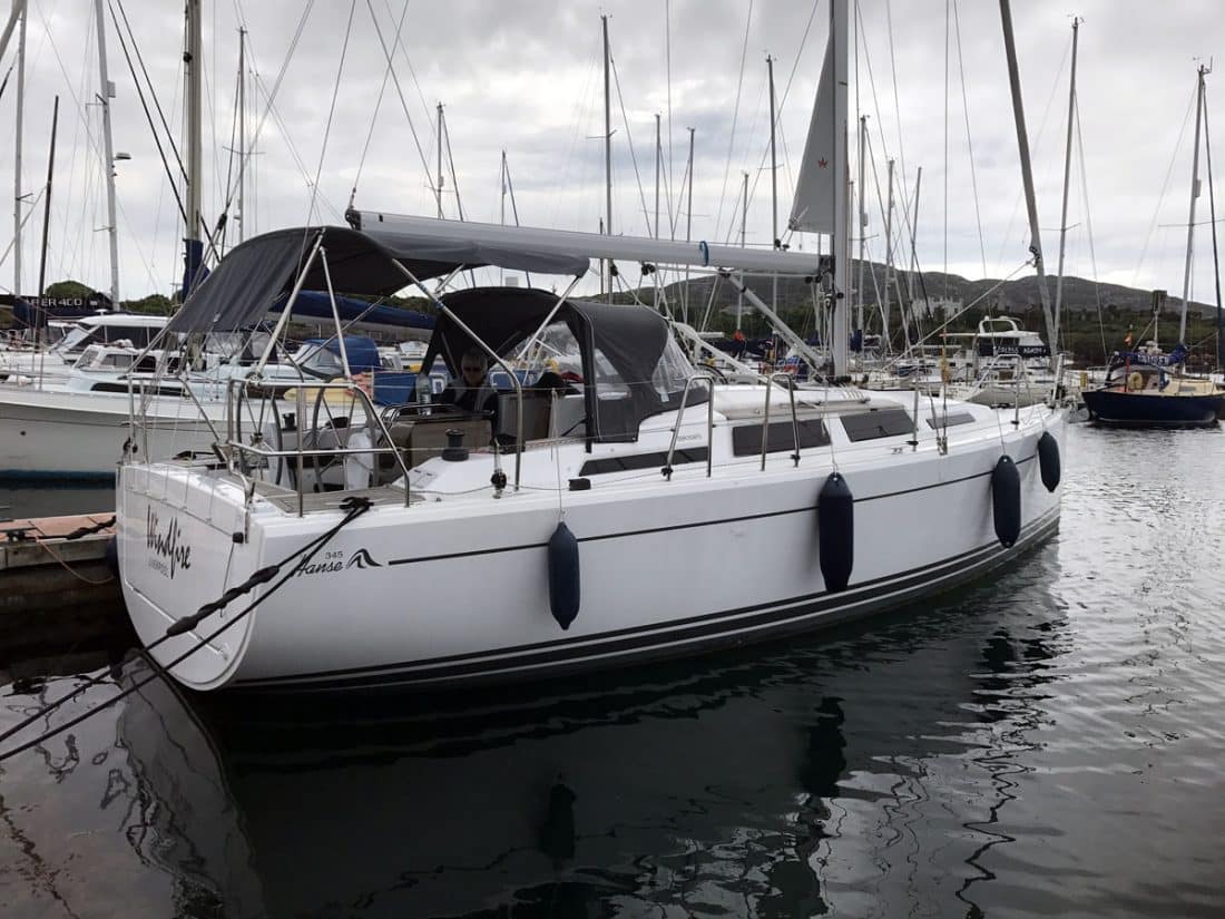 Hanse 345 Bimini