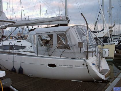 Elan 434 Bimini Conversion with Tecsew Bimini and Sprayhood_1