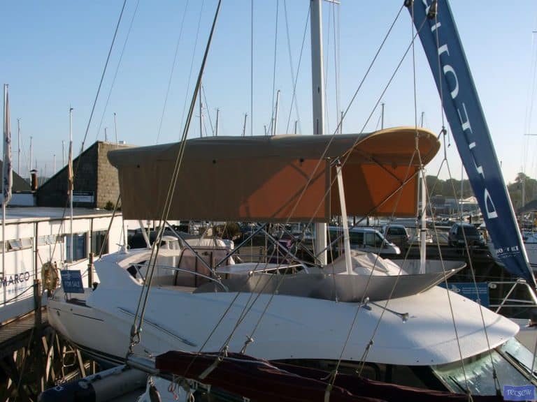 Beneteau Antares 30 Flybridge Bimini shown with optional side shade panels_10