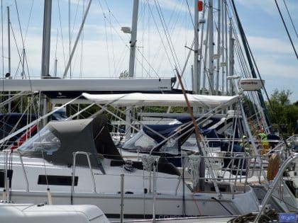 Bavaria Cruiser 37, 2014 model Bimini_1